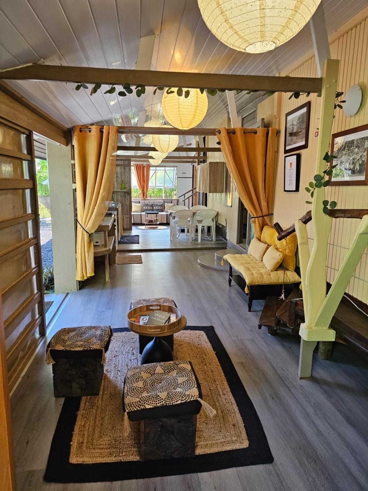 Faaora Lodge, Little Paradise 哈皮蒂 外观 照片